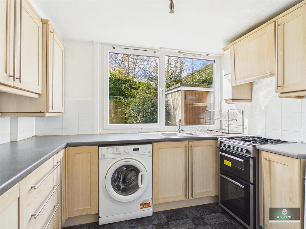 Property photo 3 of 9 Cam02067G0-Pr0218-Still001.Jpg