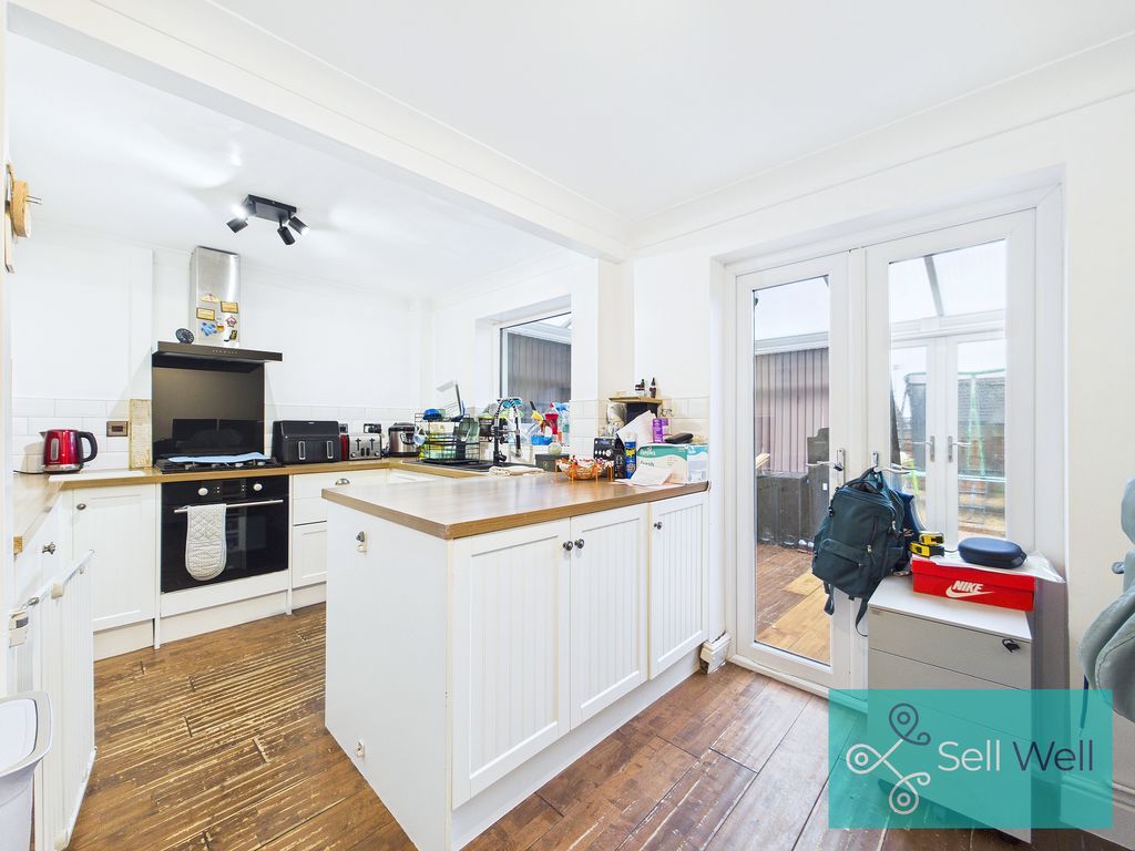 Property photo 3 of 16 Kitchen/Diner