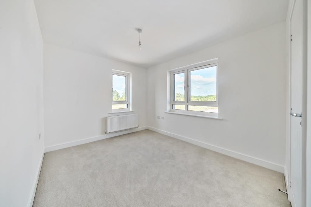 Property photo 2 of 20 Bedroom