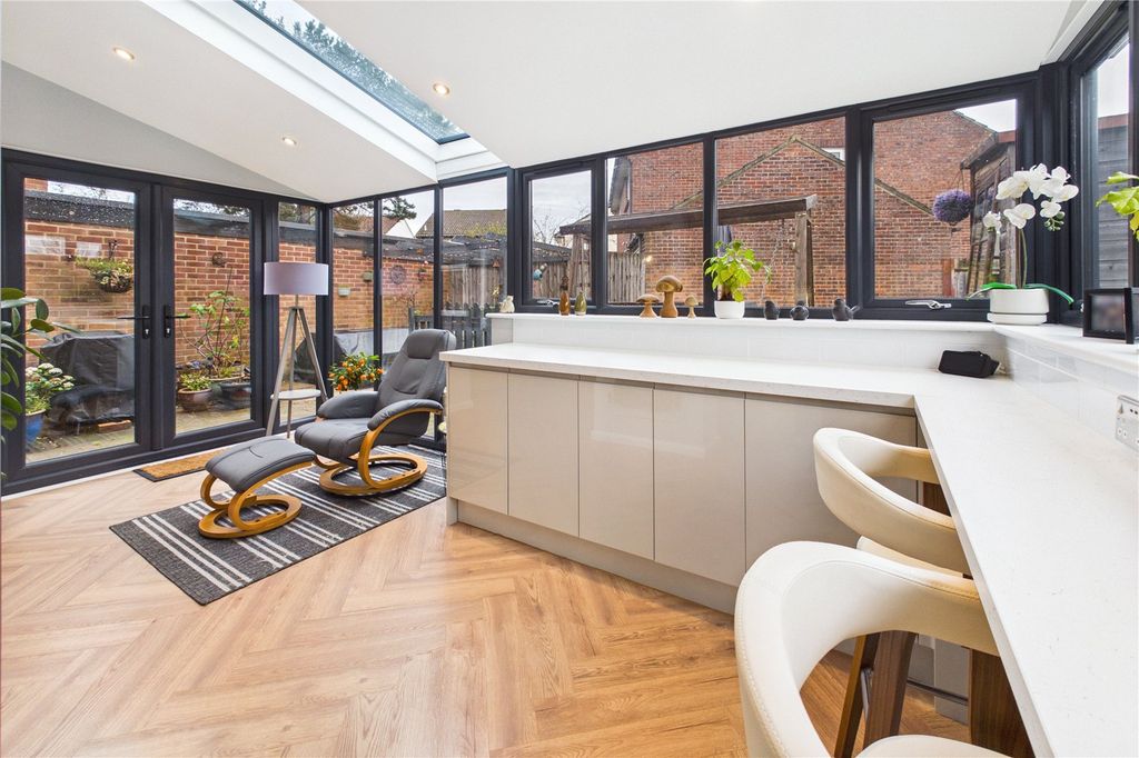 Property photo 2 of 23 Breakfast Room