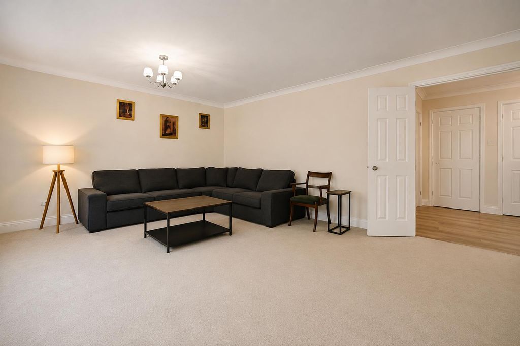 Property photo 3 of 8 Living Room.Png