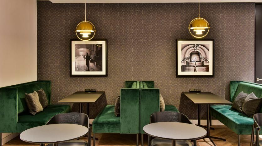 Property photo 2 of 13 Serviced Office, Berkeley Square - Mayfair, W1J|