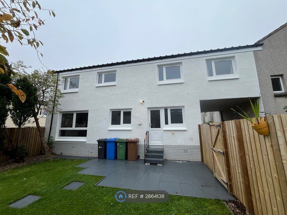 Property photo 2 of 34