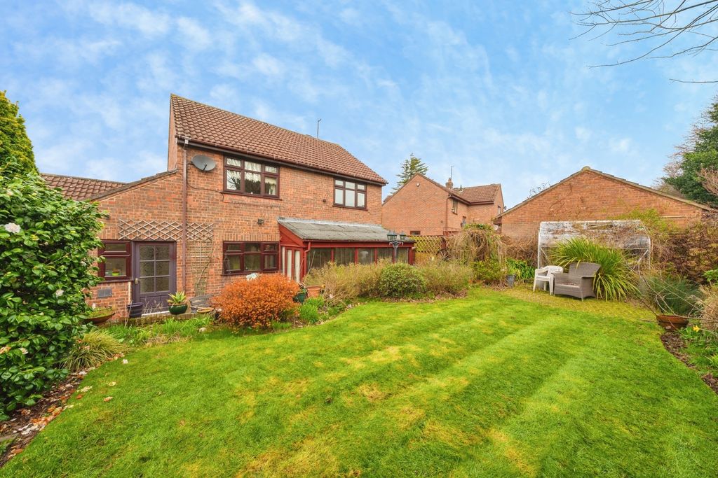 Property photo 2 of 16 Pbox-Img.Jpg