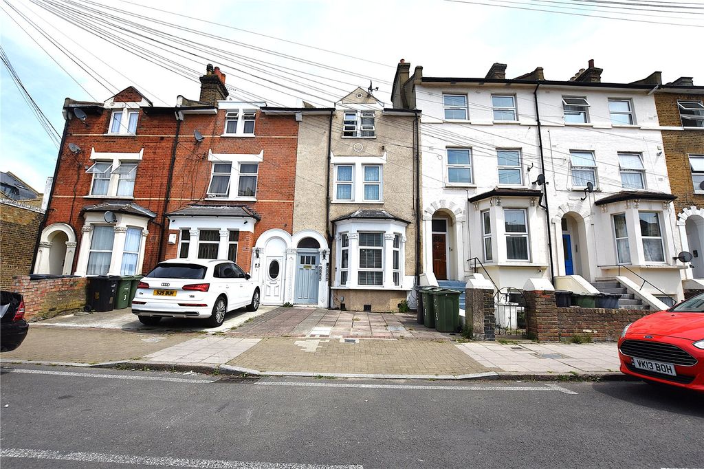 Property photo 1 of 10 Picture No. 09