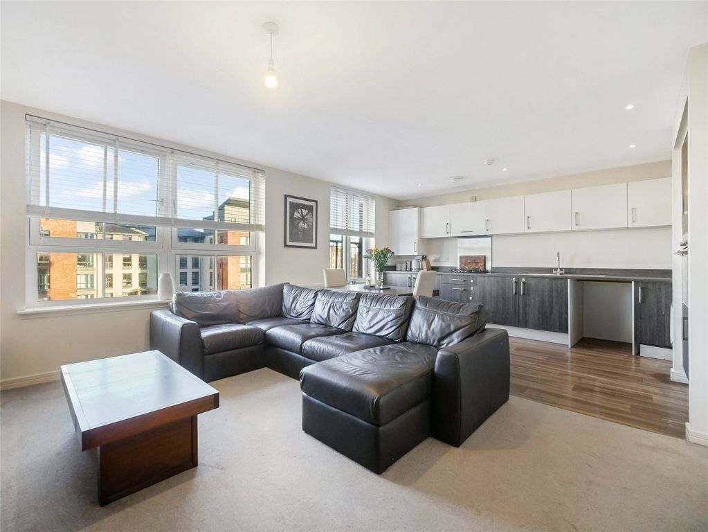 Property photo 2 of 21 Picture No. 05