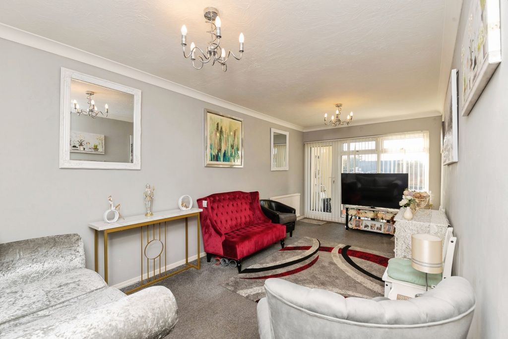 Property photo 3 of 13 Living Room