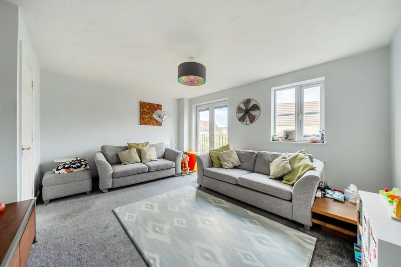 Property photo 2 of 11 Photo 3