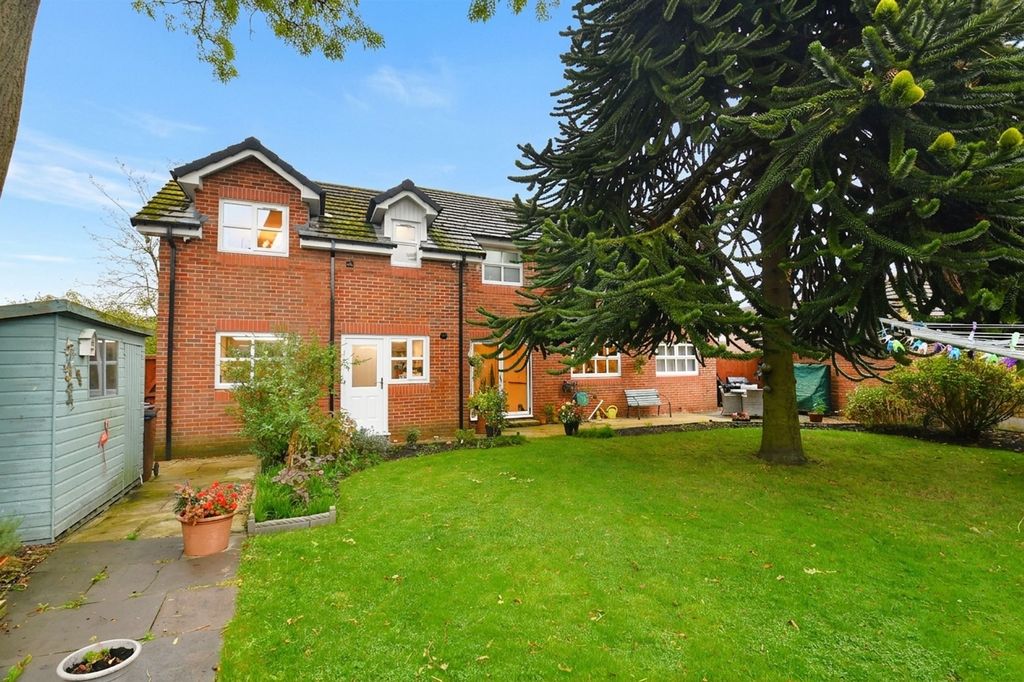 Property photo 2 of 30