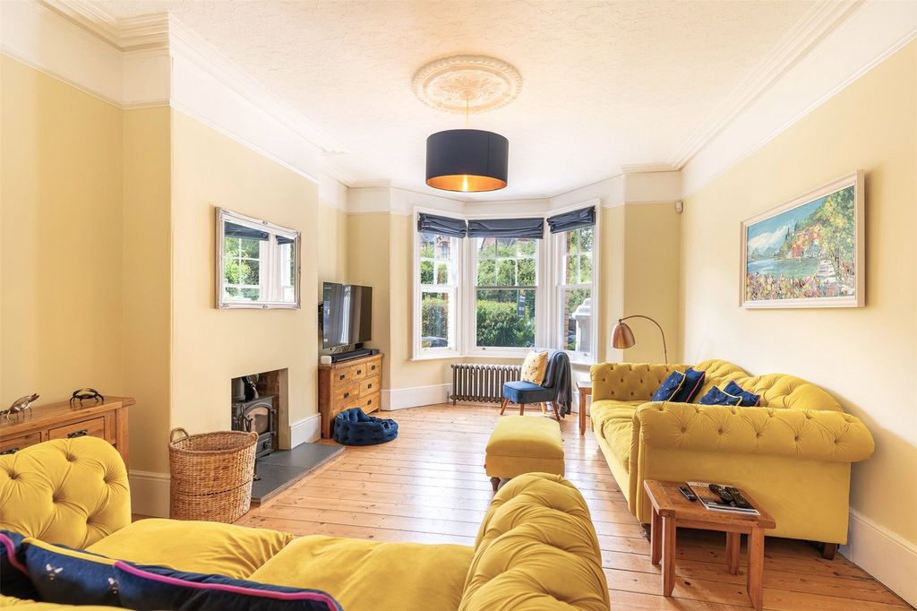 Property photo 2 of 9 Sitting Room