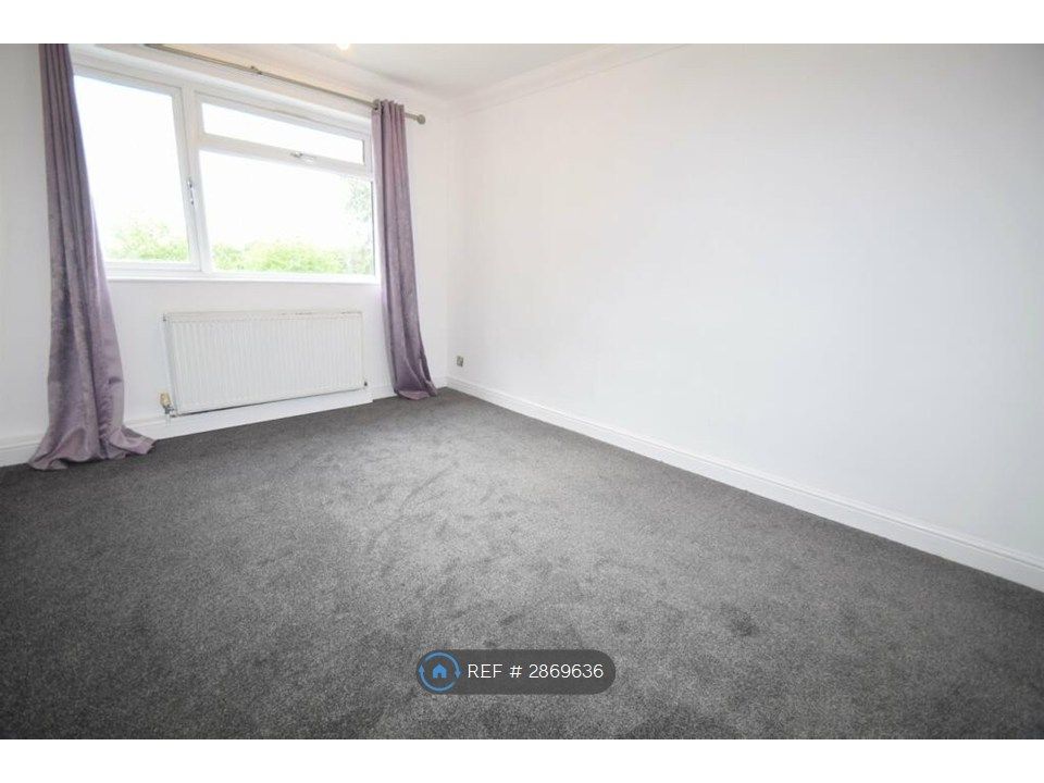 Property photo 3 of 19 Master Bedroom