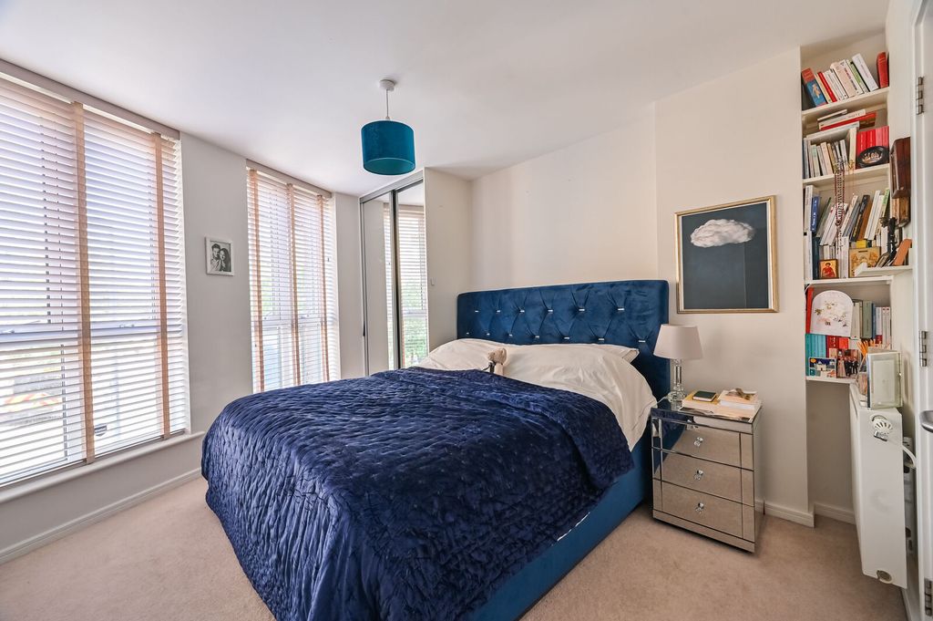 Property photo 3 of 19