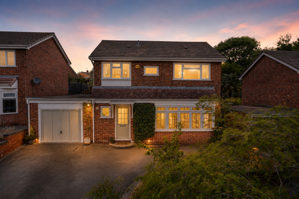 Property photo 1 of 32