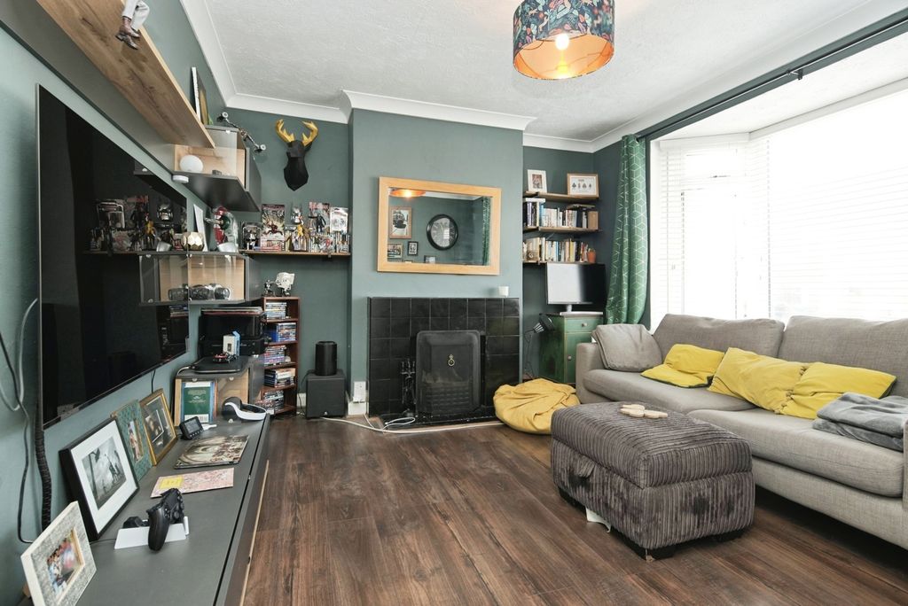 Property photo 2 of 19 Pbox-Img.Jpg