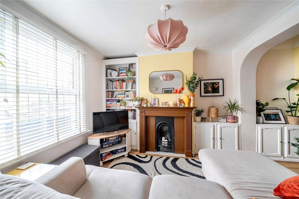 Property photo 3 of 13 Picture No. 32