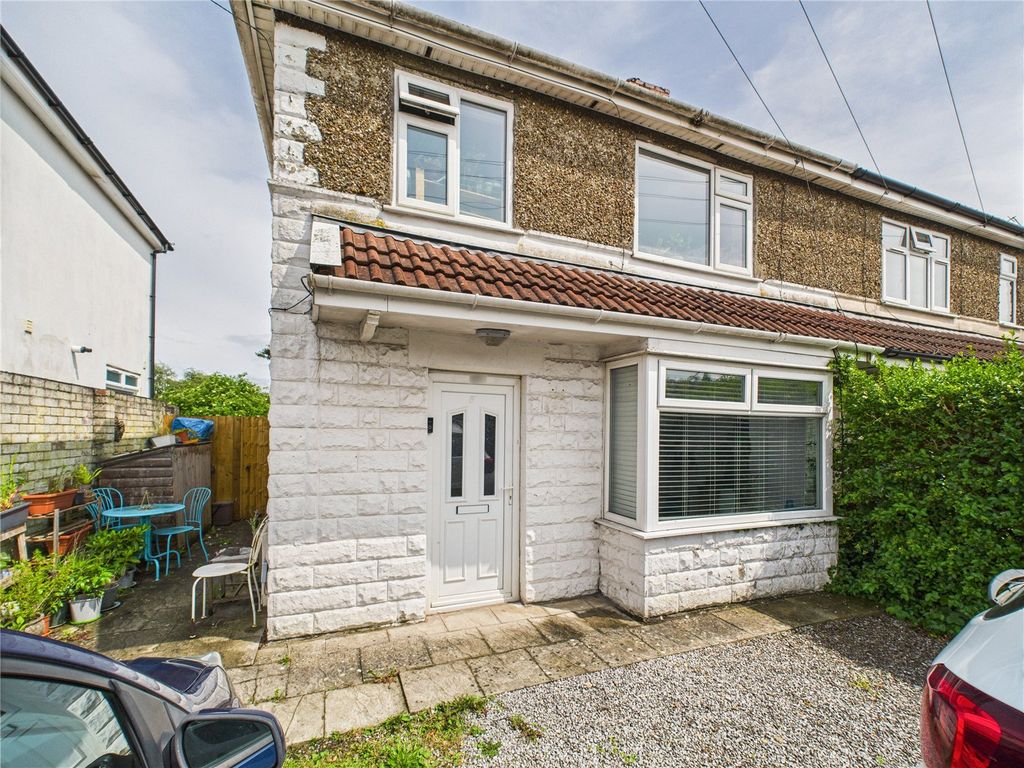 Property photo 2 of 18 Picture No. 05
