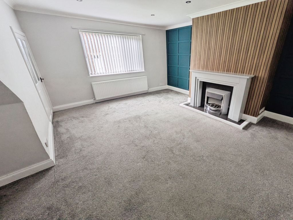 Property photo 2 of 12 Living Room