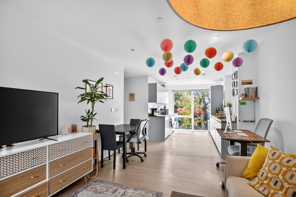 Property photo 2 of 15 Open Plan Living