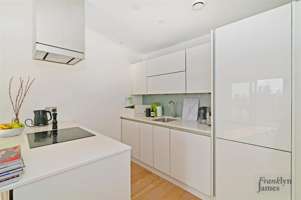 Property photo 2 of 12 135-Horizons-Tower (8).Jpg