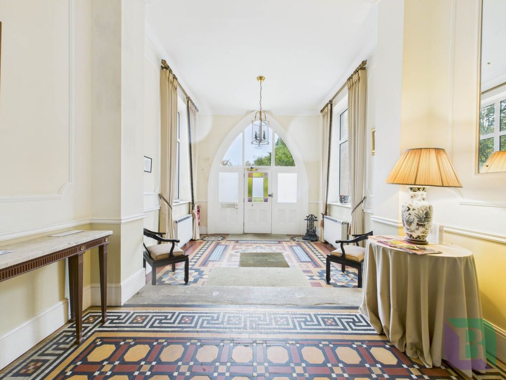 Property photo 3 of 11