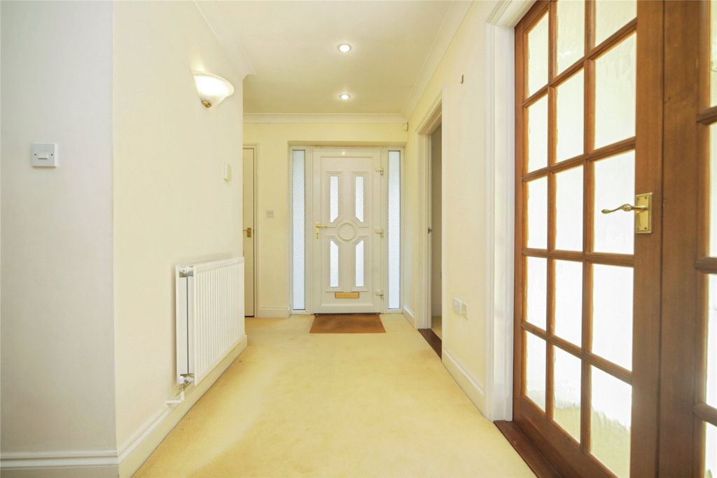Property photo 2 of 17 Picture No. 13
