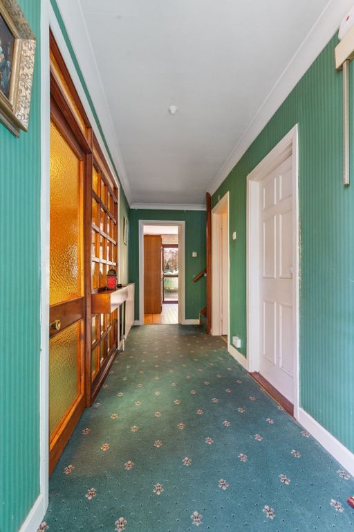 Property photo 2 of 32 Picture No. 02
