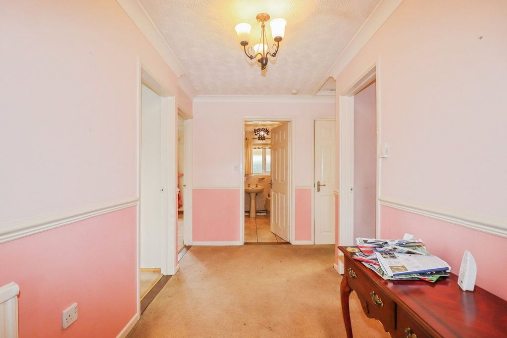 Additional image 18 of 2 bed detached bungalow for saleRedenhall Road, Harleston IP20