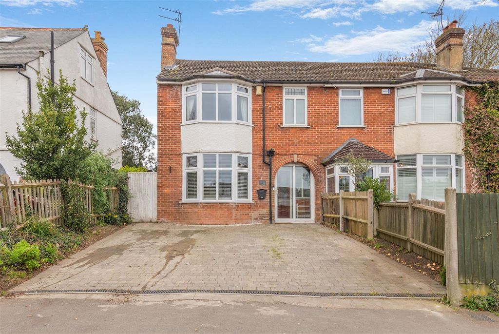 Property photo 1 of 20 Front External