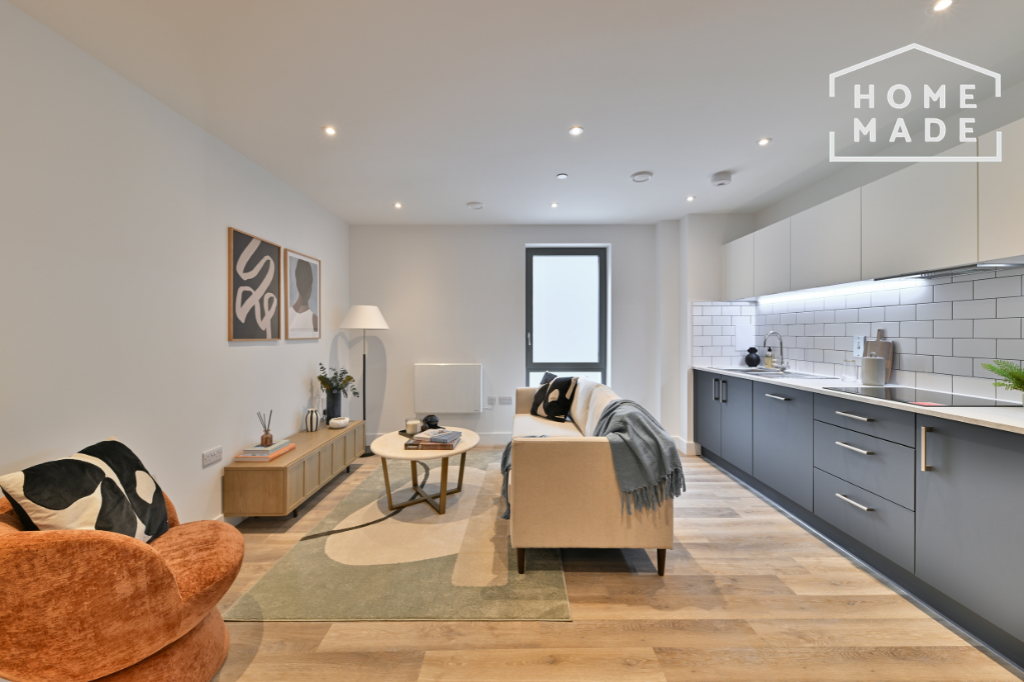 Property photo 1 of 17