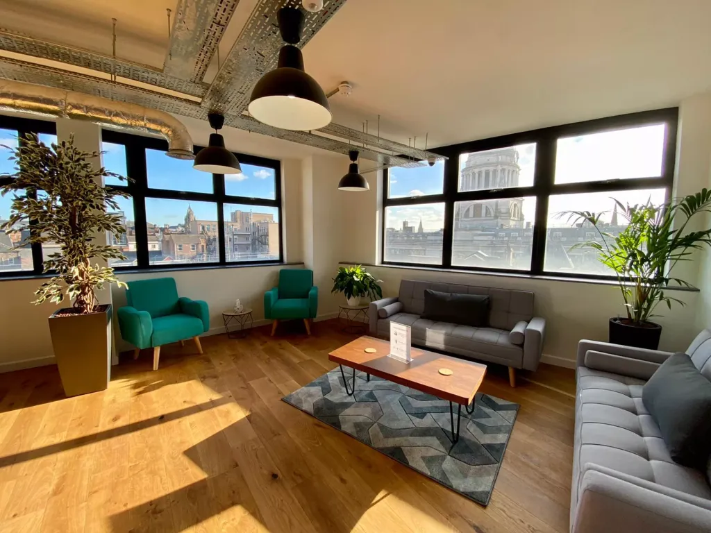 Property photo 2 of 6