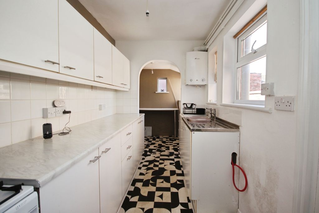 Property photo 2 of 11
