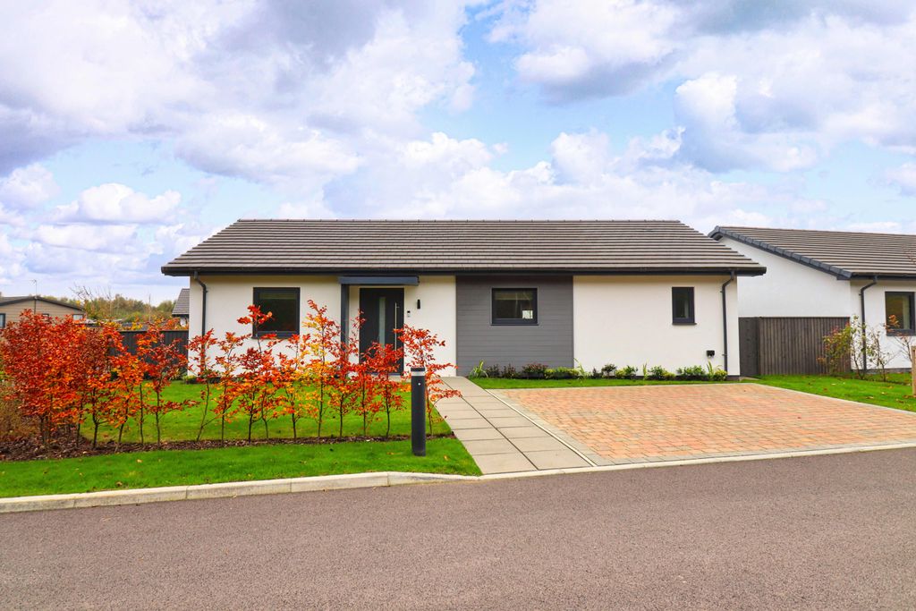 Property photo 1 of 17 1
