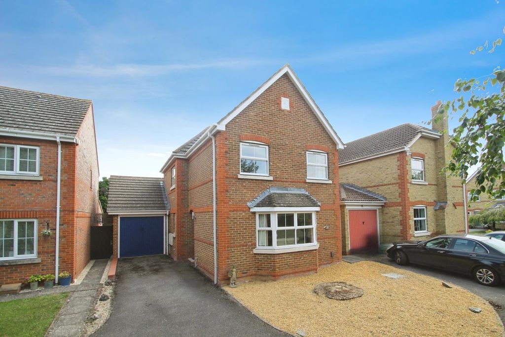 Property photo 1 of 18