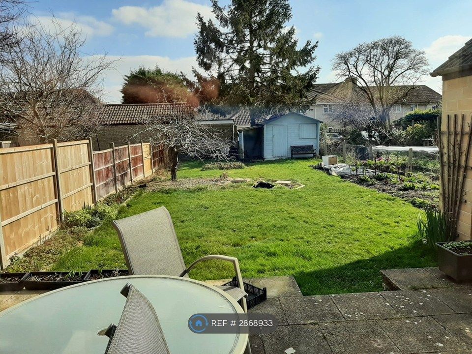 Property photo 2 of 10 Garden