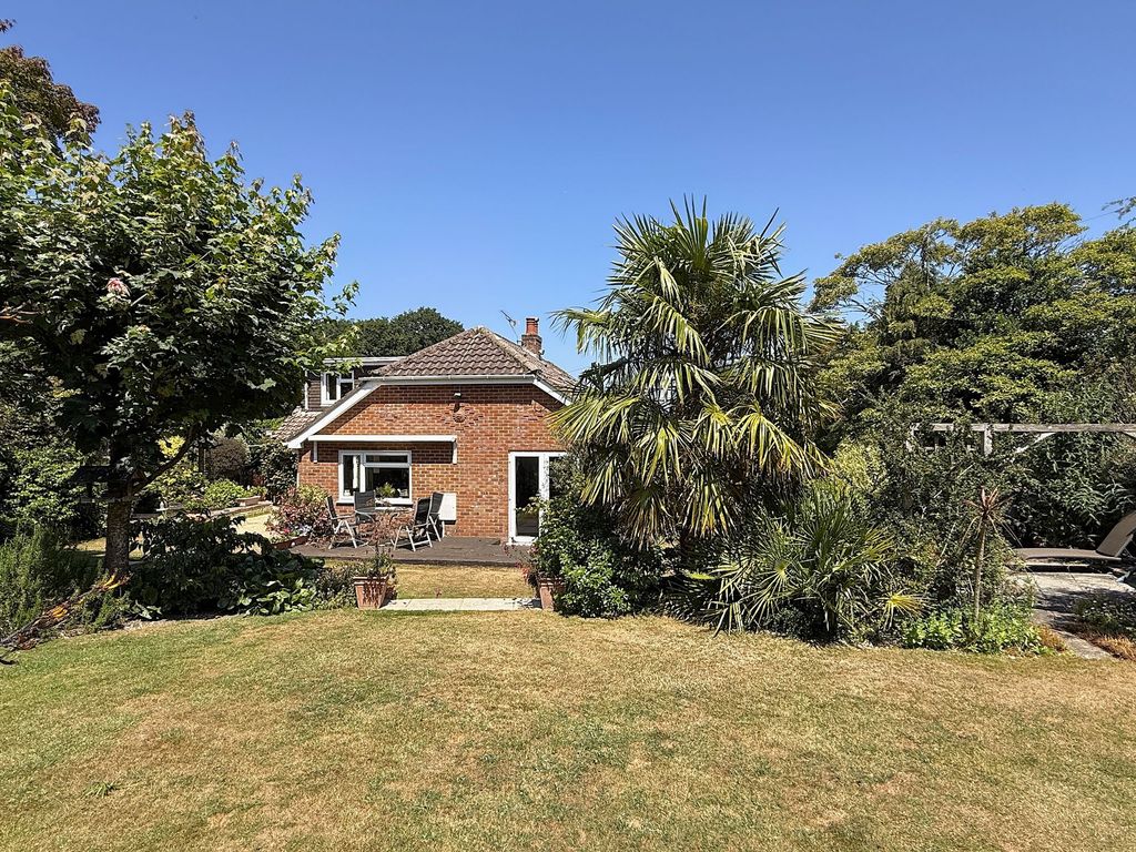 Property photo 2 of 24