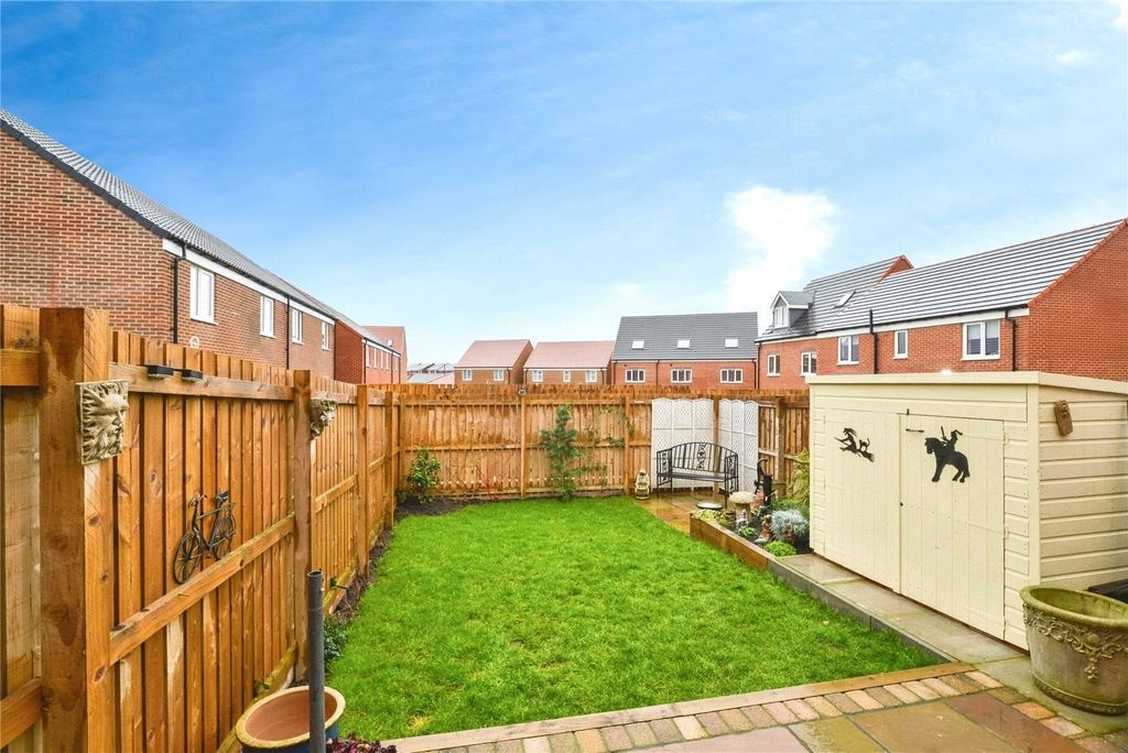 Property photo 1 of 17 Picture No. 01