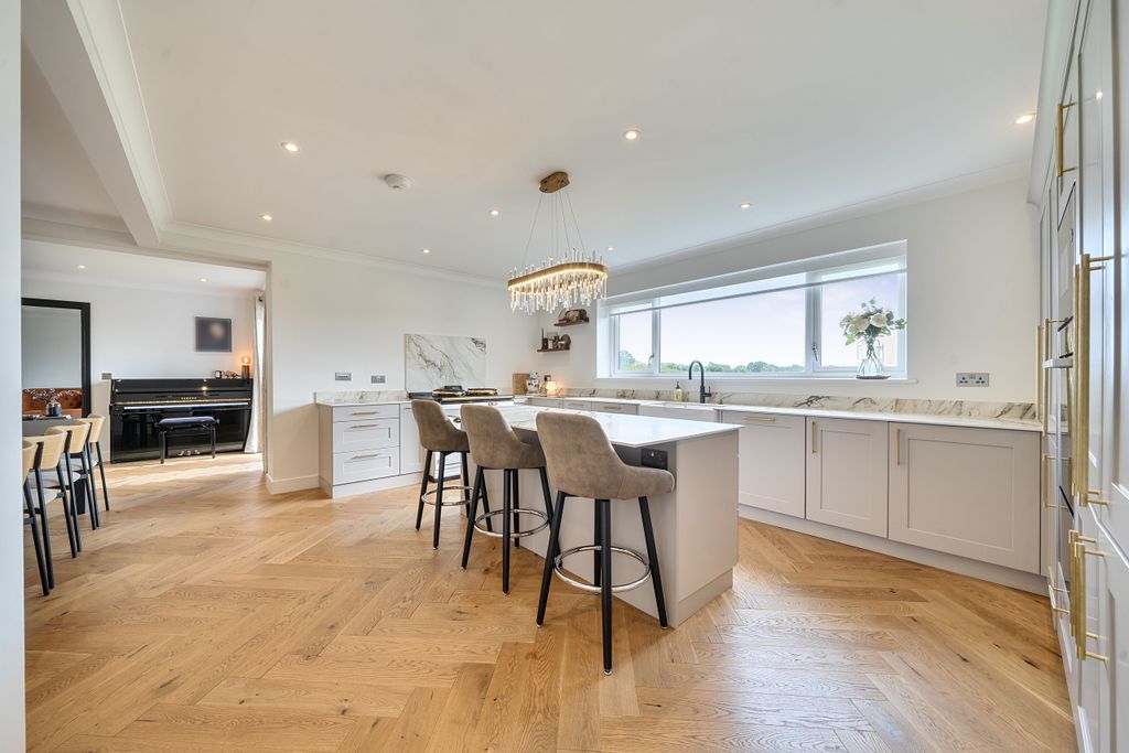 Property photo 3 of 34 Open Plan Kitchen / Family / Living Room