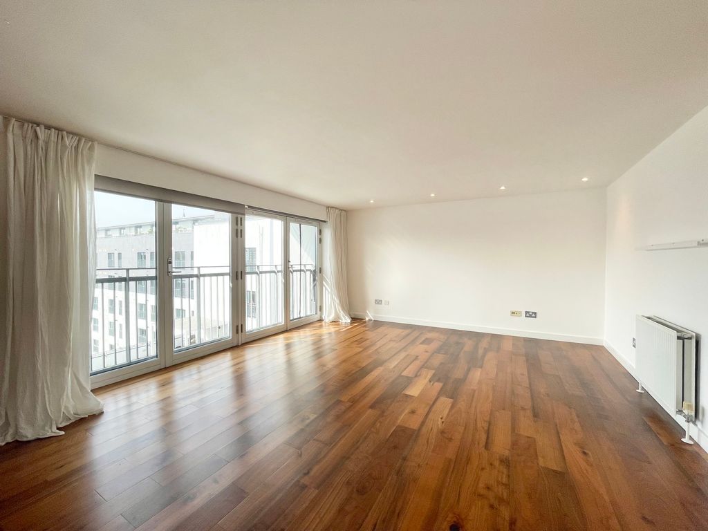 Property photo 3 of 21