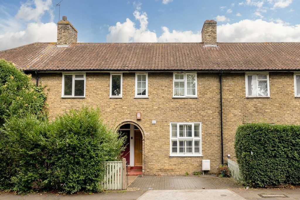 Property photo 1 of 8