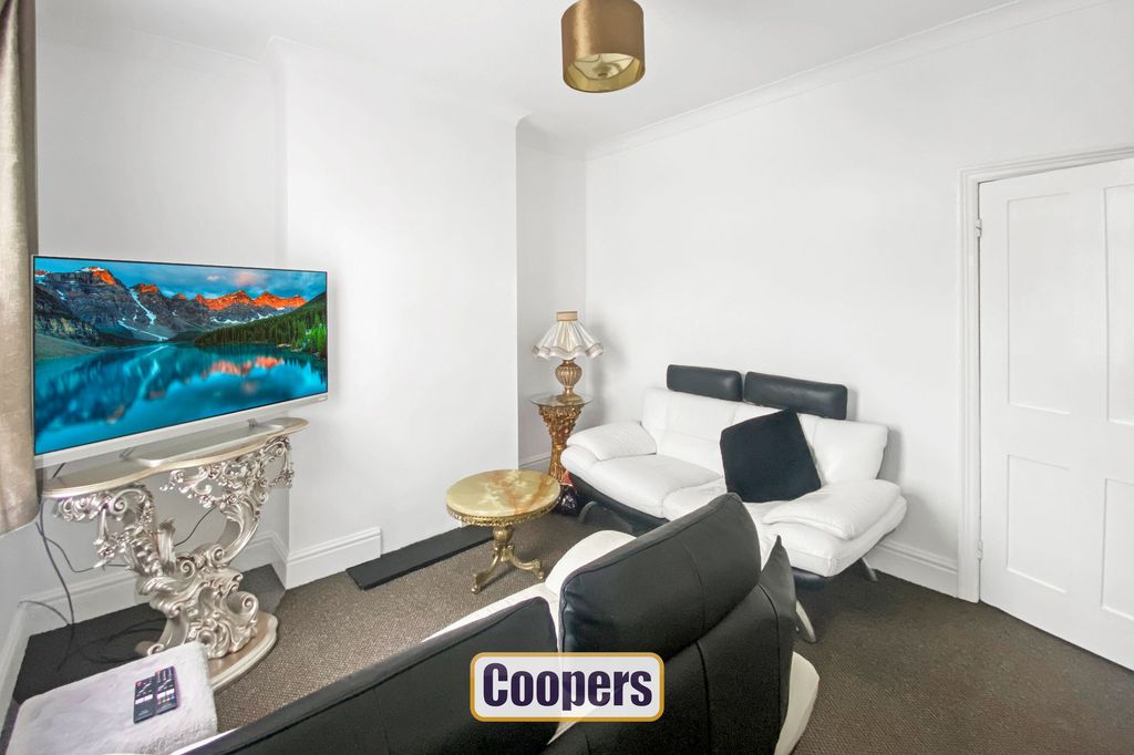 Property photo 3 of 15 Living Room