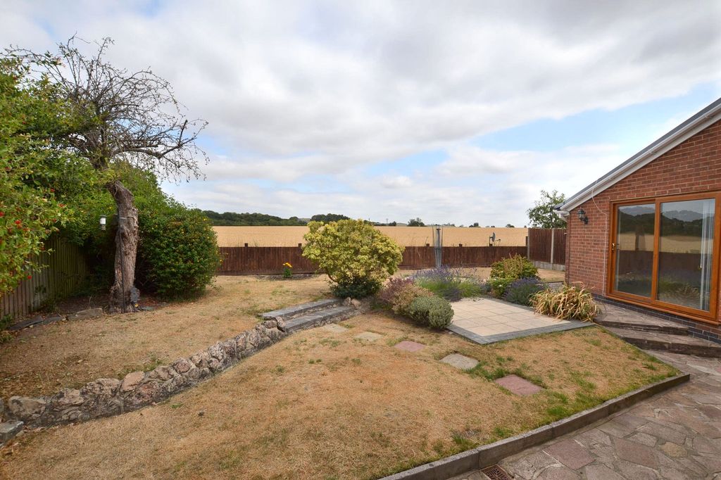 Property photo 2 of 24