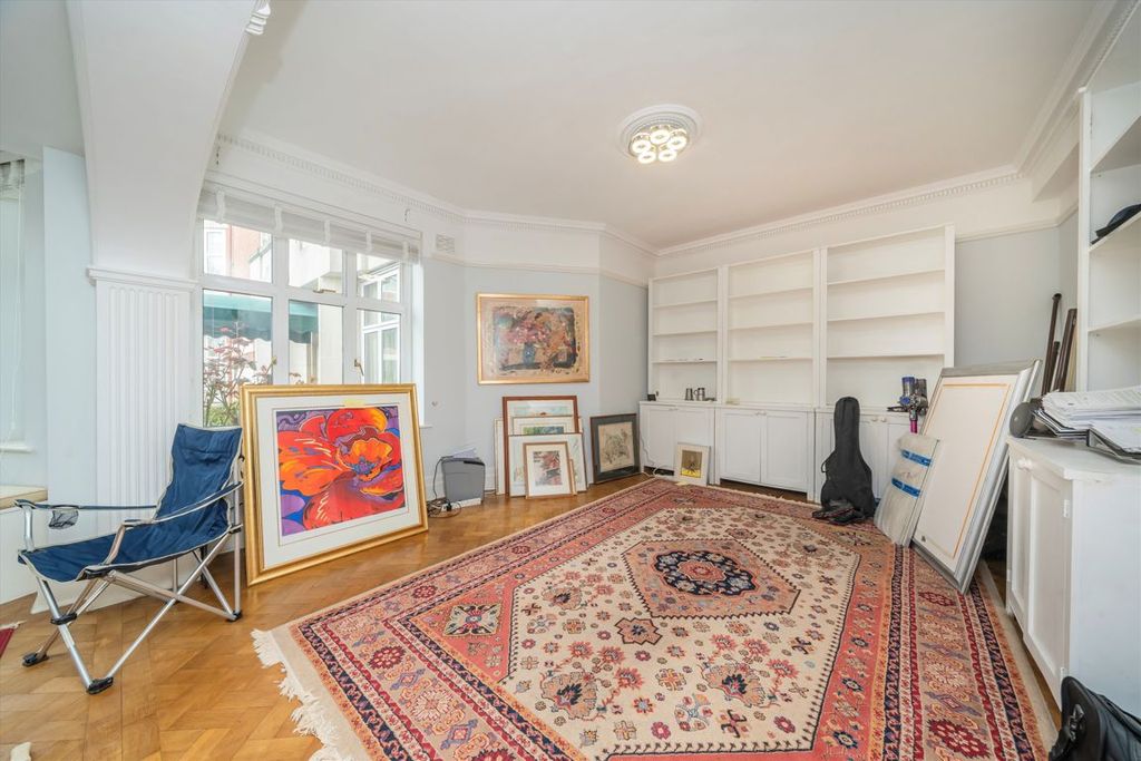 Property photo 3 of 7