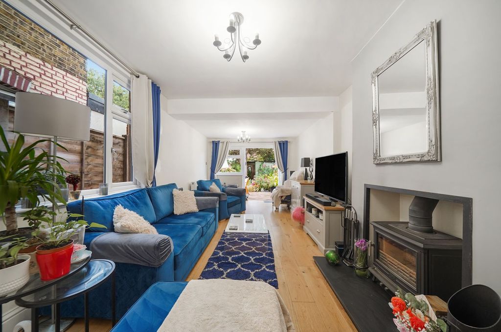 Property photo 2 of 16