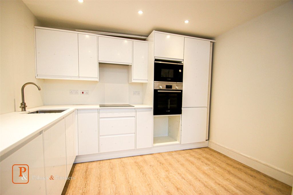 Property photo 2 of 15 Kitchen
