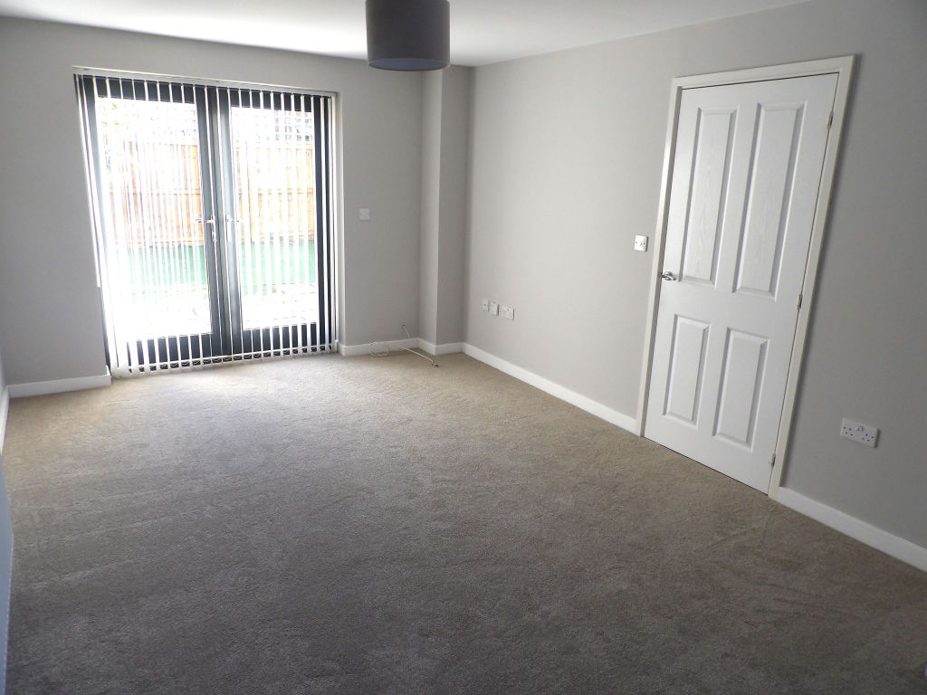 Property photo 2 of 17 Photograph 2