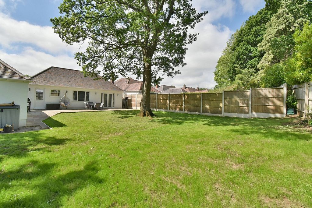 Property photo 3 of 19