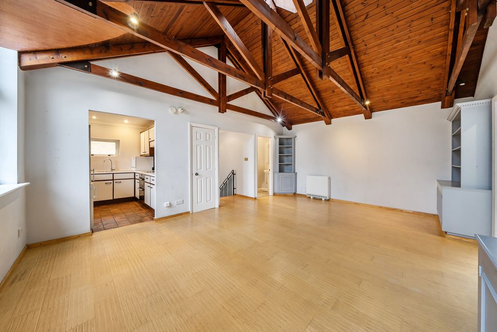 Property photo 2 of 20 1420854-9-69A022c...