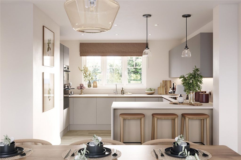 Property photo 2 of 11 Kitchen/Dining