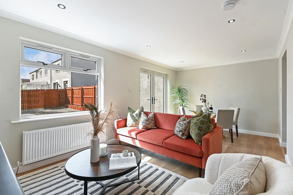 Property photo 3 of 15 02.Jpg