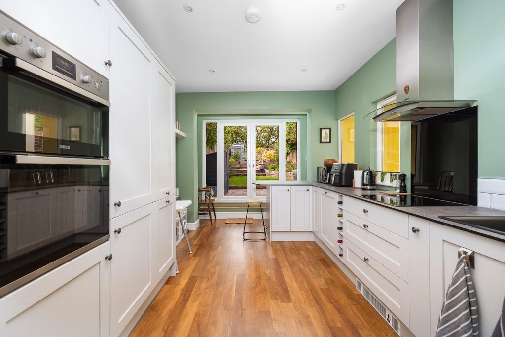 Property photo 3 of 30 Char9514.Jpg